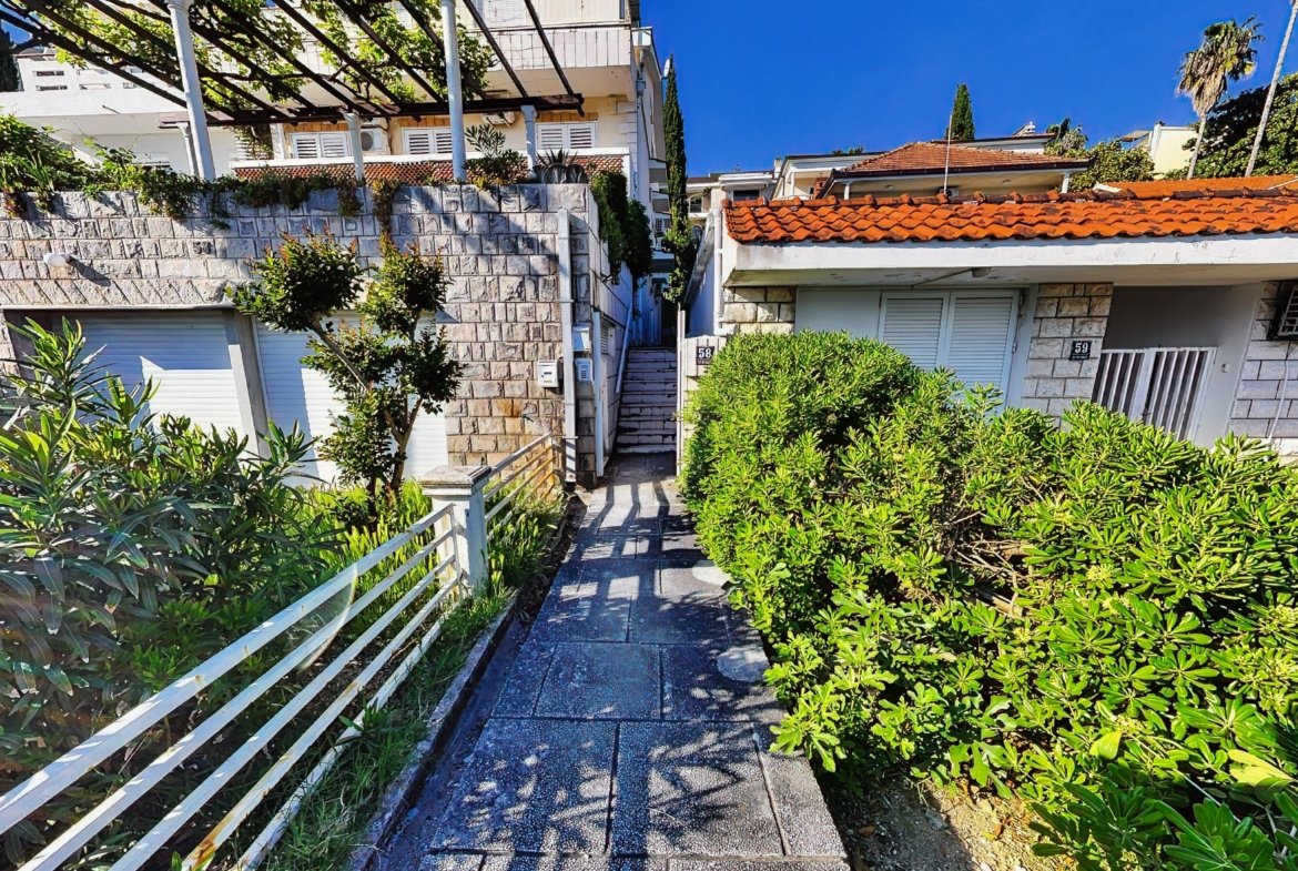 Two Villas 02
