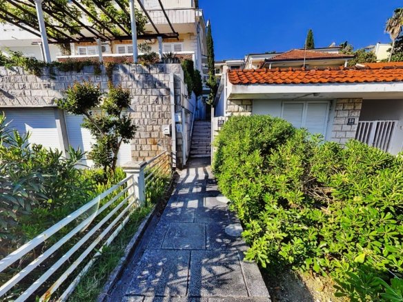 Two Villas 03