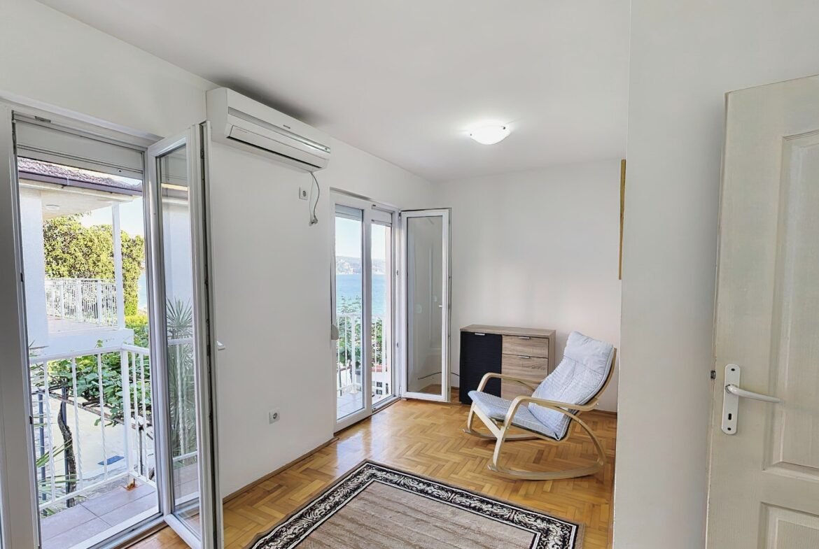 Herceg Novi - Savina - Trosoban duplex